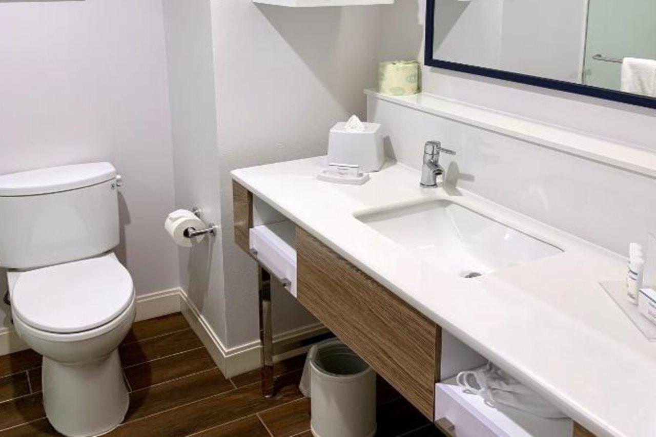 Hampton Inn Cranbury Eksteriør bilde